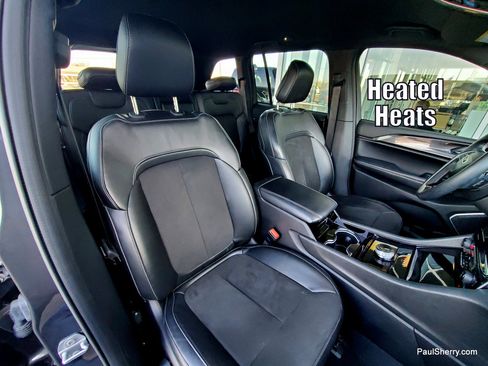 Used 2022 Jeep Grand Cherokee Altitude image 2