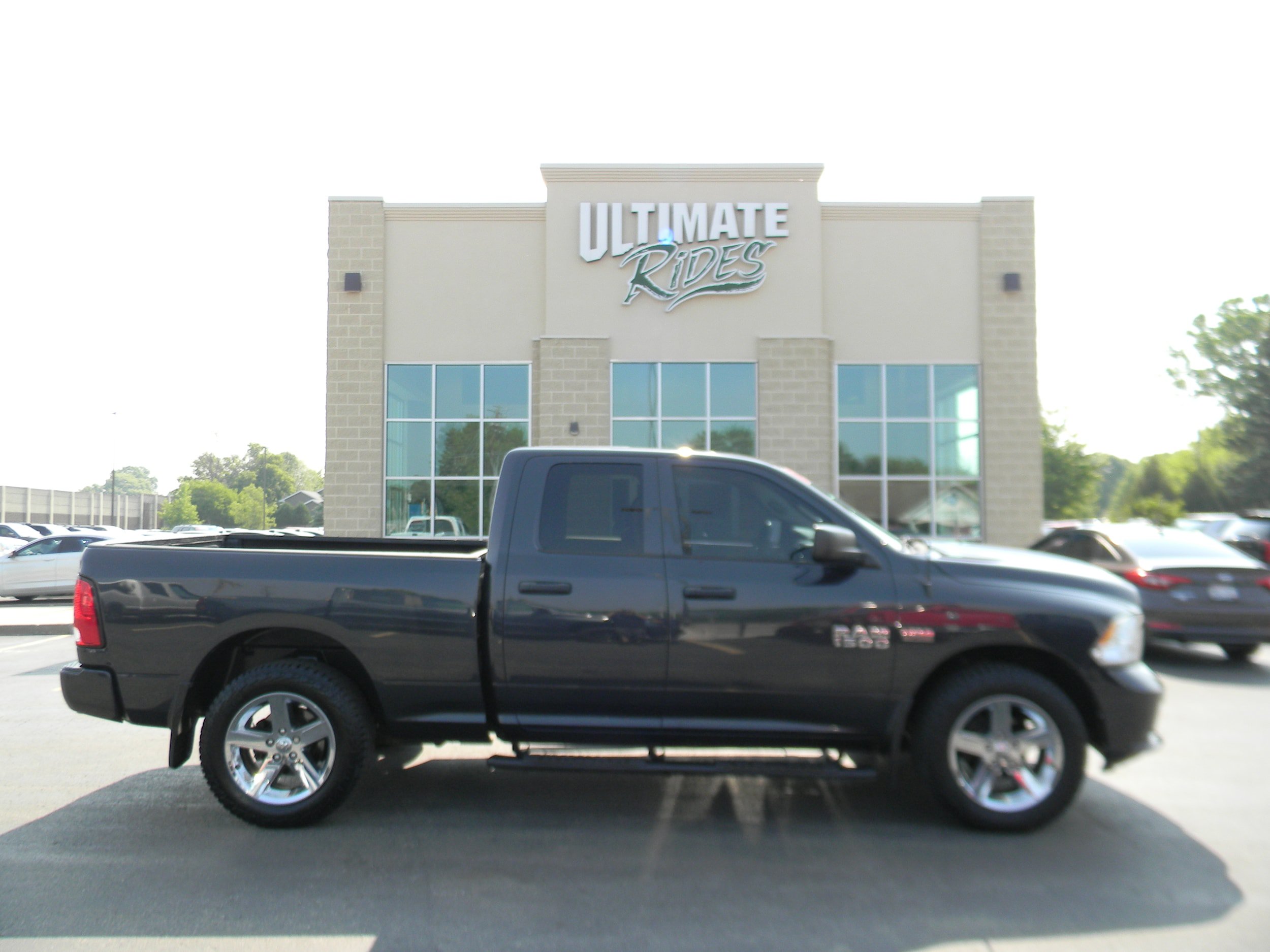 Used 2014 RAM 1500 Express AWD/4WD image 1
