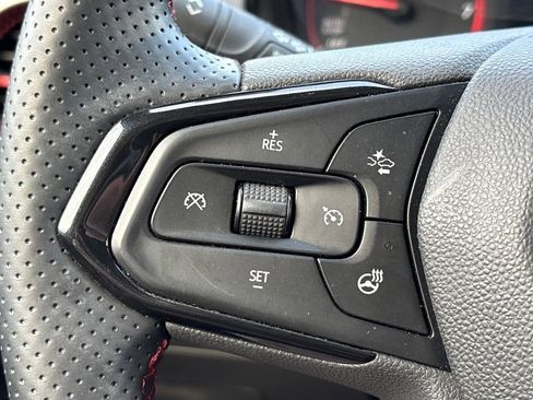 Certified 2024 Chevrolet Trax RS image 23