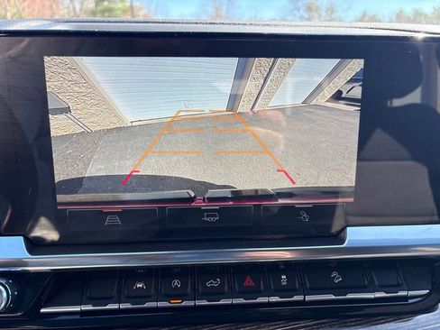 Used 2023 GMC Sierra 1500 Elevation w/ Preferred Package image 33