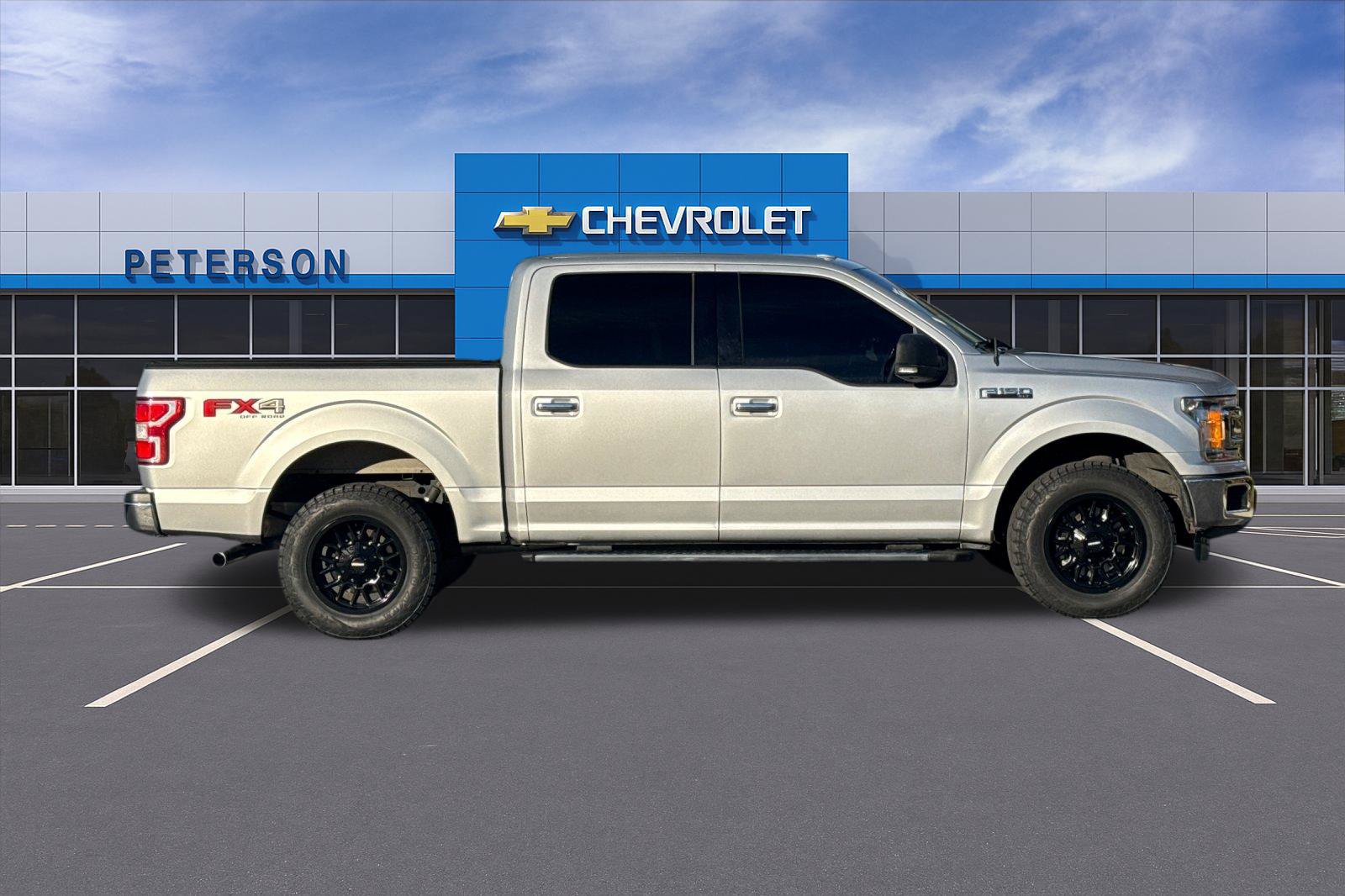 Used 2018 Ford F150 XLT w/ Equipment Group 302A Luxury AWD/4WD image 3