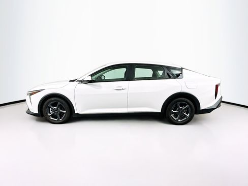 Used 2025 Kia K4 LXS image 4