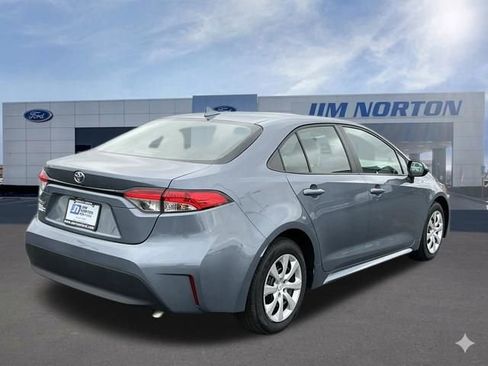 Used 2024 Toyota Corolla LE FWD image 4