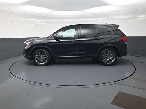 Used 2023 Honda Passport EX-L image 6