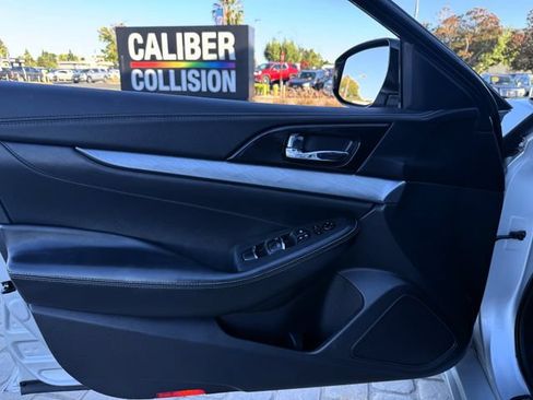 Used 2017 Nissan Maxima 3.5 SV FWD image 18