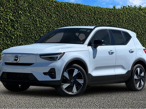 New 2026 Volvo EX40 Plus AWD/4WD image 2