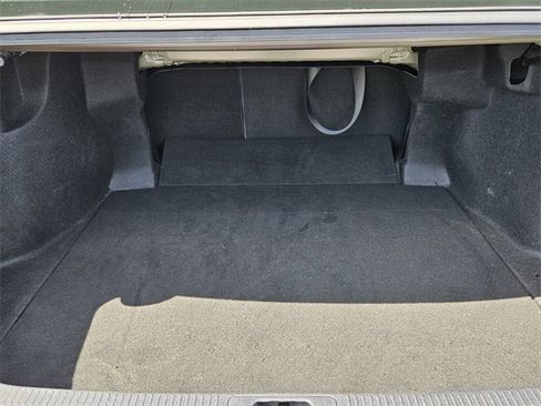 Used 2022 Toyota Camry SE image 9