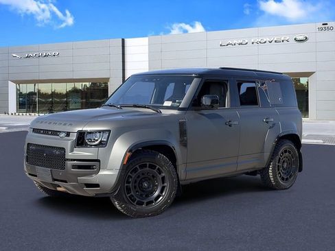 Used 2025 Land Rover Defender 110 AWD/4WD image 1