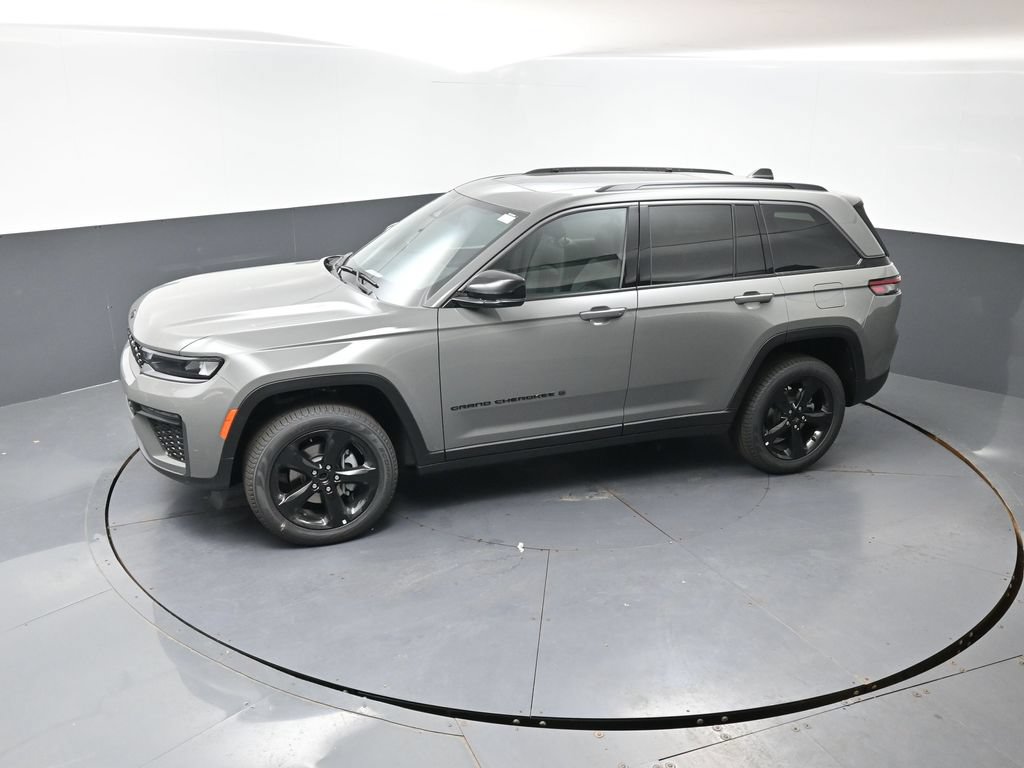 New 2027 Jeep Grand Cherokee Limited AWD/4WD image 27