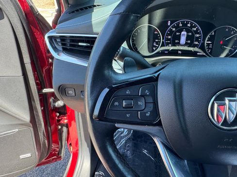 Used 2024 Buick Enclave Premium image 21