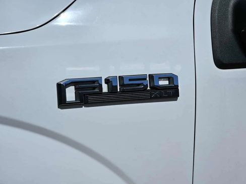 Used 2015 Ford F150 XLT w/ Trailer Tow Package image 32