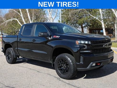 Used 2021 Chevrolet Silverado 1500 LT Trail Boss w/ Bed Protection Package image 2
