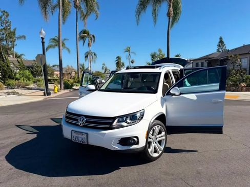 Used 2012 Volkswagen Tiguan S FWD image 1