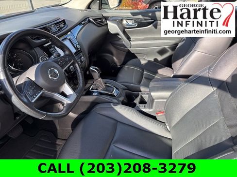 Used 2022 Nissan Rogue Sport SL image 18