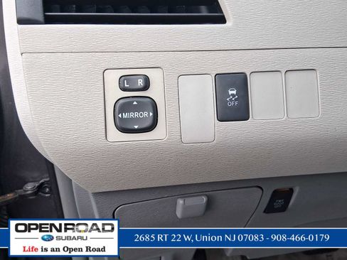 Used 2012 Toyota Sienna LE image 15