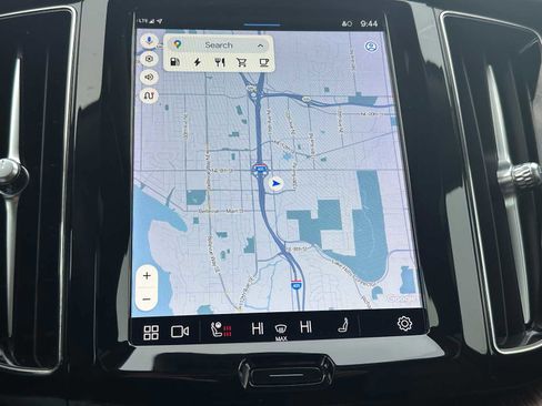 Certified 2023 Volvo XC60 T8 Plus w/ Protection Package Premier image 27