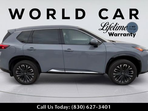 Used 2024 Nissan Rogue Platinum w/ Platinum Premium Package FWD image 6