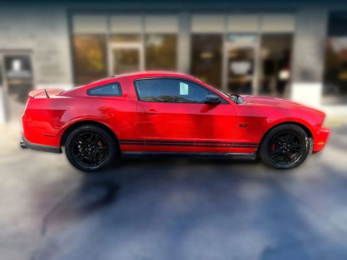 Used 2011 Ford Mustang Coupe w/ 101A Rapid Spec Order Code image 6