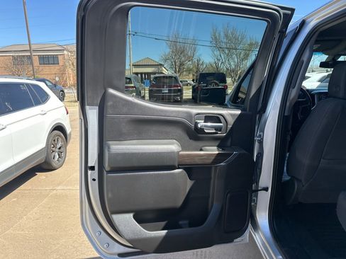 Used 2020 Chevrolet Silverado 1500 RST w/ Texas Edition AWD/4WD image 14