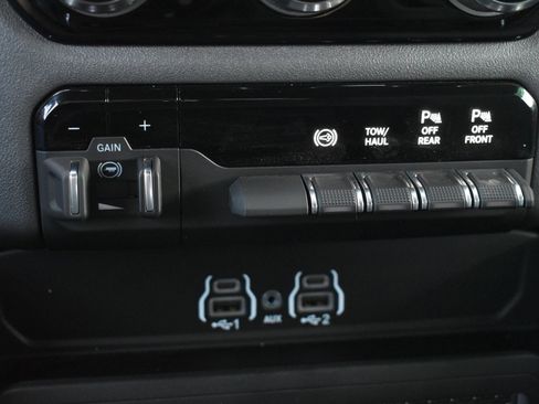 New 2025 RAM 2500 Big Horn image 29