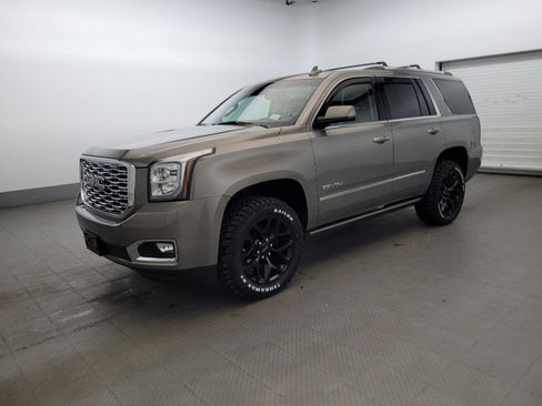 Used 2019 GMC Yukon Denali w/ Denali Ultimate Package AWD/4WD image 2