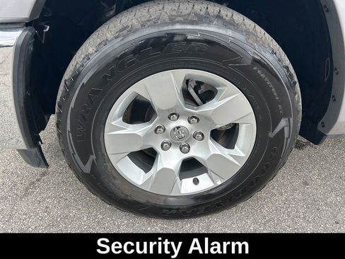 Certified 2025 RAM 1500 Big Horn AWD/4WD image 18