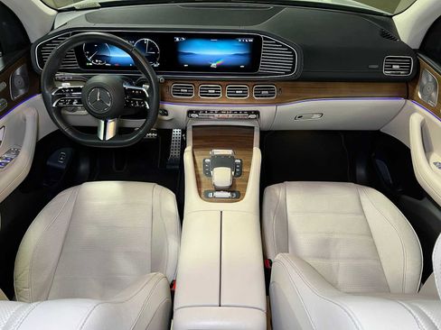 Certified 2024 Mercedes-Benz GLS 580 4MATIC image 42