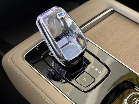 New 2026 Volvo XC90 T8 Plus image 22