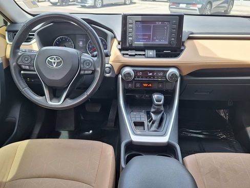 Used 2019 Toyota RAV4 XLE w/ Convenience Package AWD/4WD image 13