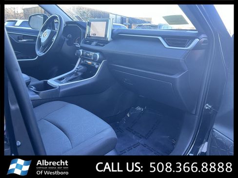 Used 2024 Toyota RAV4 XLE image 19