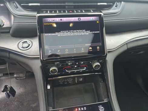 Used 2022 Jeep Grand Cherokee Overland w/ Adv Protech Group III image 6