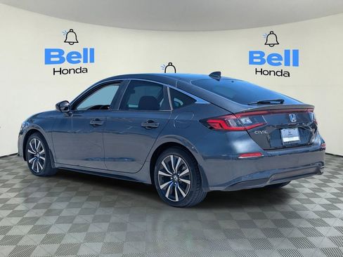 Used 2024 Honda Civic EX-L image 3