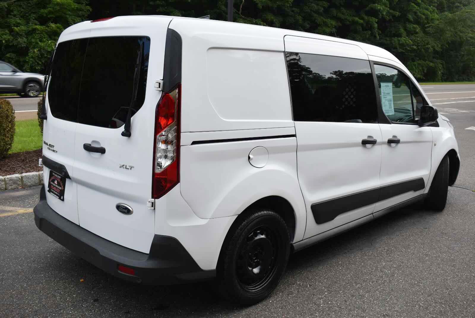 Used 2016 Ford Transit Connect XLT FWD image 4
