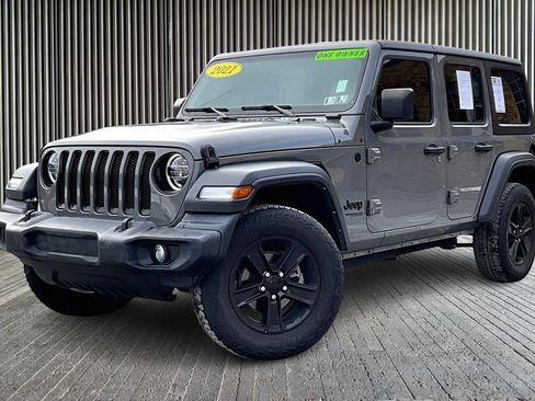 Used 2021 Jeep Wrangler Unlimited Sport AWD/4WD image 2