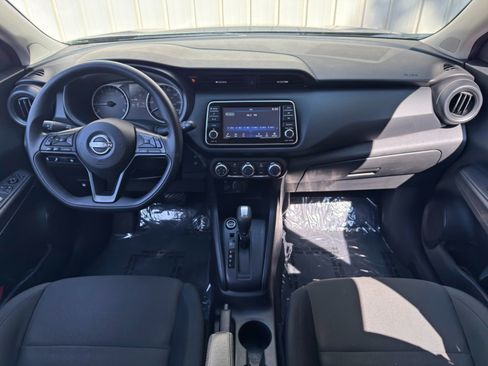 Used 2024 Nissan Kicks S FWD image 11