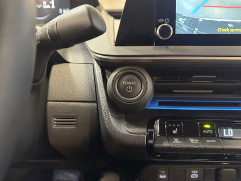 Certified 2026 Toyota Prius Plug-In Hybrid FWD image 30