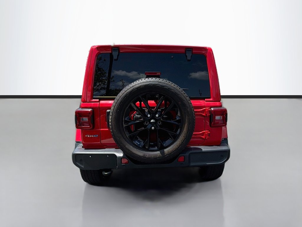 Used 2021 Jeep Wrangler Unlimited Sahara w/ Cold Weather Group AWD/4WD image 6