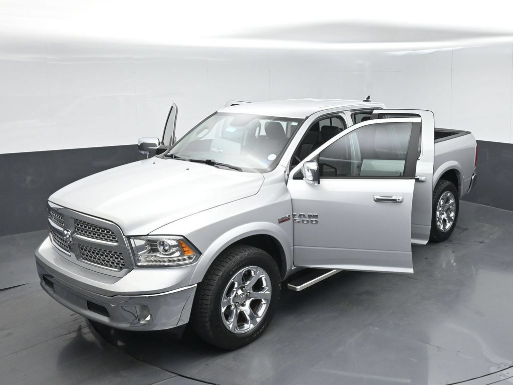 Used 2018 RAM 1500 Laramie RWD image 54
