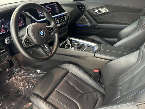 Used 2024 BMW Z4 sDrive30i w/ Shadowloine Package RWD image 4