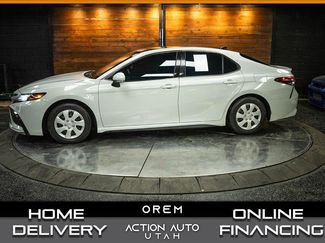 Used 2022 Toyota Camry XSE video 1