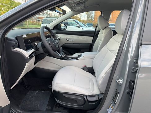 New 2026 Hyundai Tucson SE image 12