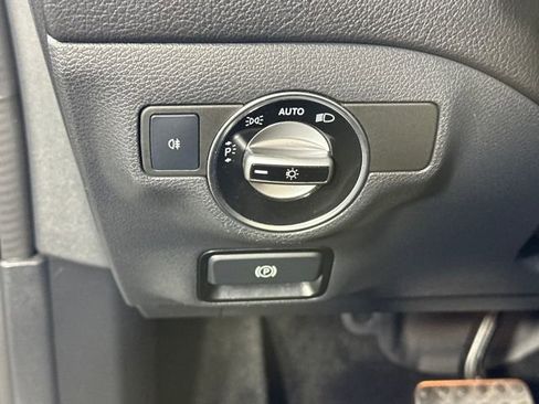 Used 2019 Mercedes-Benz CLA 250 4MATIC image 18