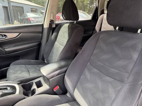 Used 2016 Nissan Rogue SV FWD image 7