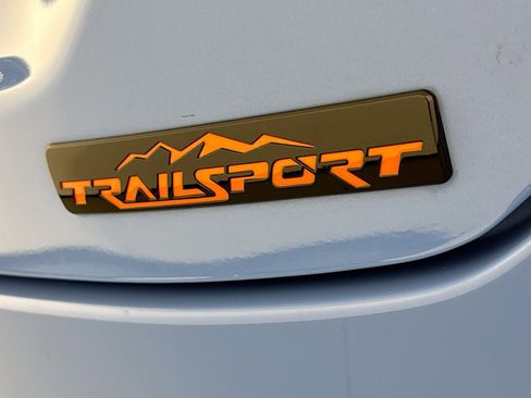 Used 2024 Honda Pilot TrailSport image 11