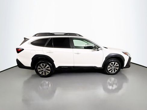 Used 2024 Subaru Outback Premium AWD/4WD image 8