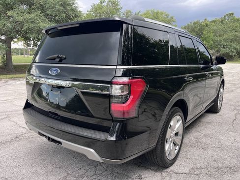 Used 2020 Ford Expedition Limited RWD image 10