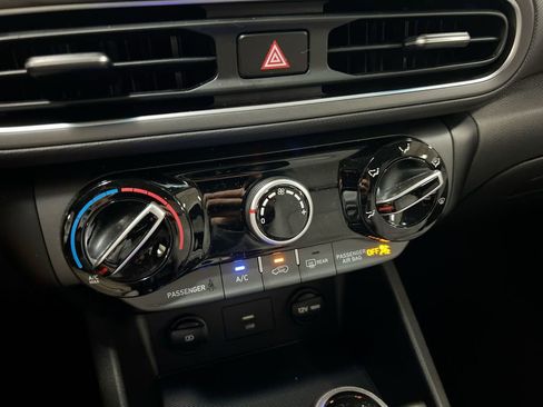 Used 2022 Hyundai Kona SEL FWD image 16