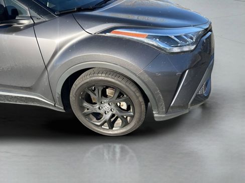 Used 2021 Toyota C-HR Nightshade image 12
