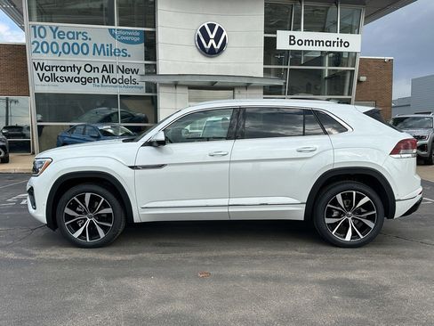 New 2026 Volkswagen Atlas Cross Sport SEL Premium R-Line AWD/4WD image 2