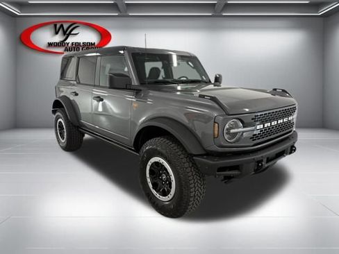 New 2026 Ford Bronco Badlands w/ Sasquatch Package image 3